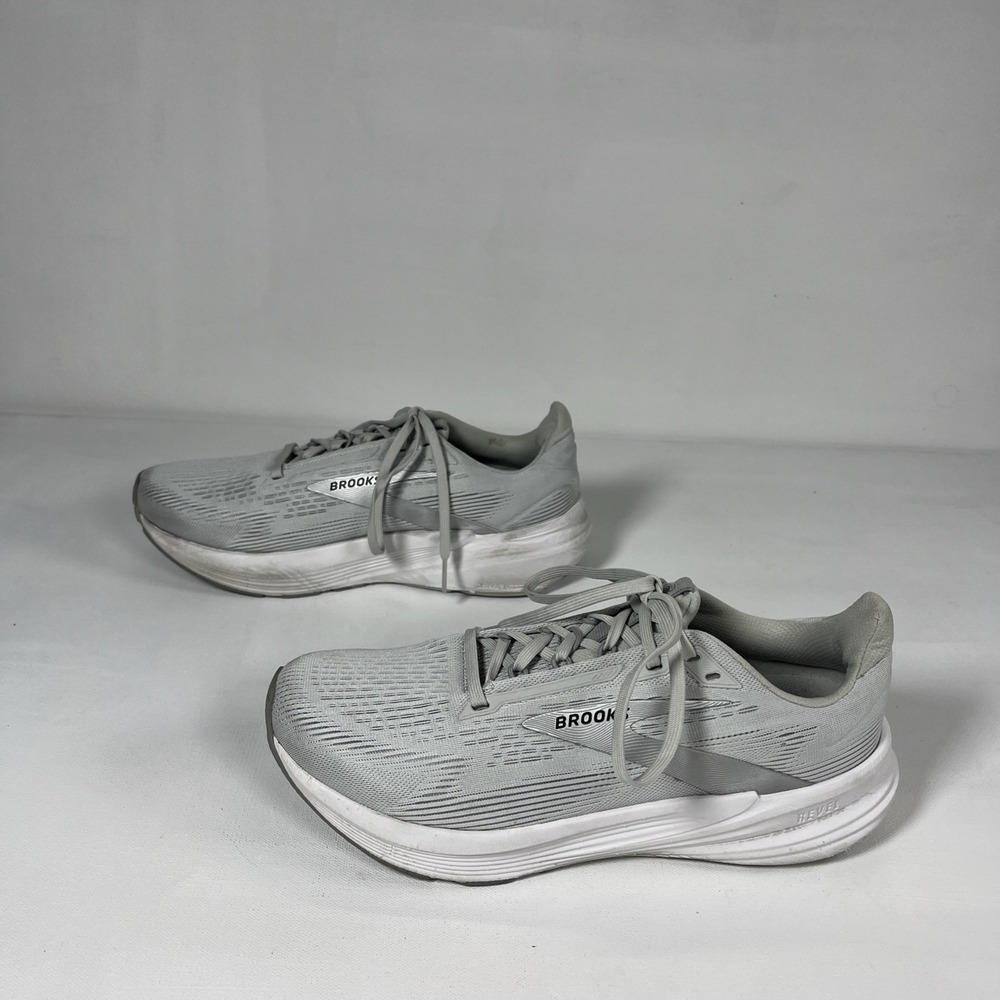Brooks Revel 8 Oyster Mushroom Alloy Grey Running Shoes Women's 10 B